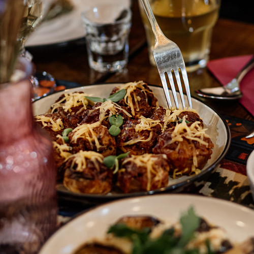 Шампіньони запечені з фаршем і сиром